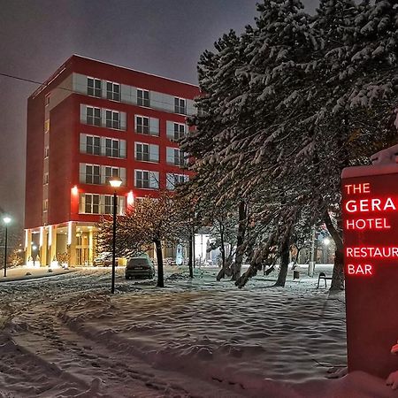 The Gerald'S Hotel Radauti Exterior photo